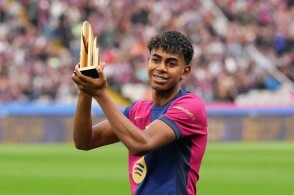 足球足球天才少年迎来国家队首秀，全场最佳