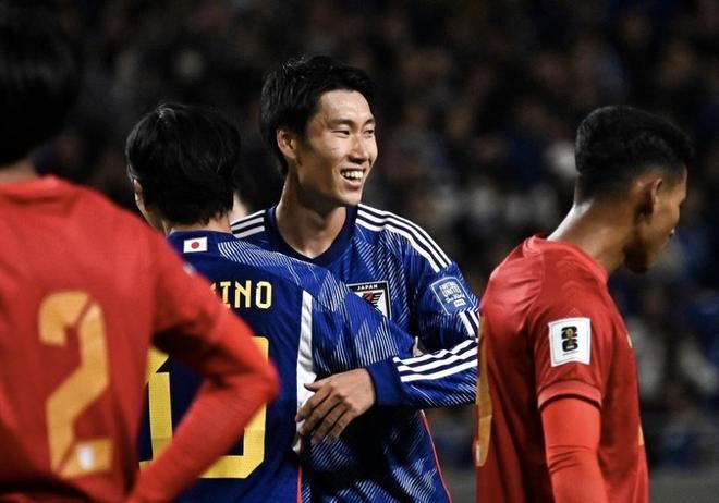 成功签下这 成功签下这